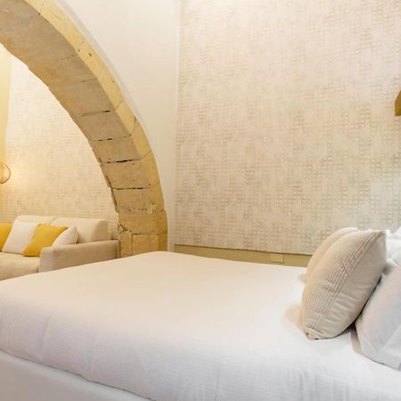 Martini Rooms Castello Каляри Екстериор снимка