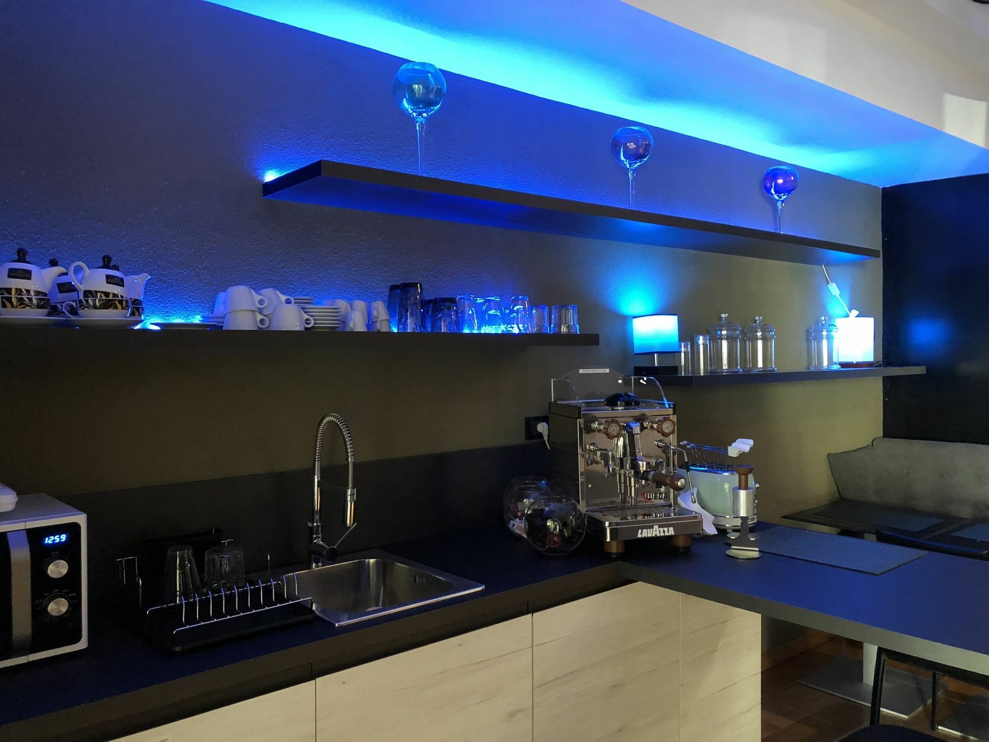 Martini Rooms Castello Каляри Екстериор снимка