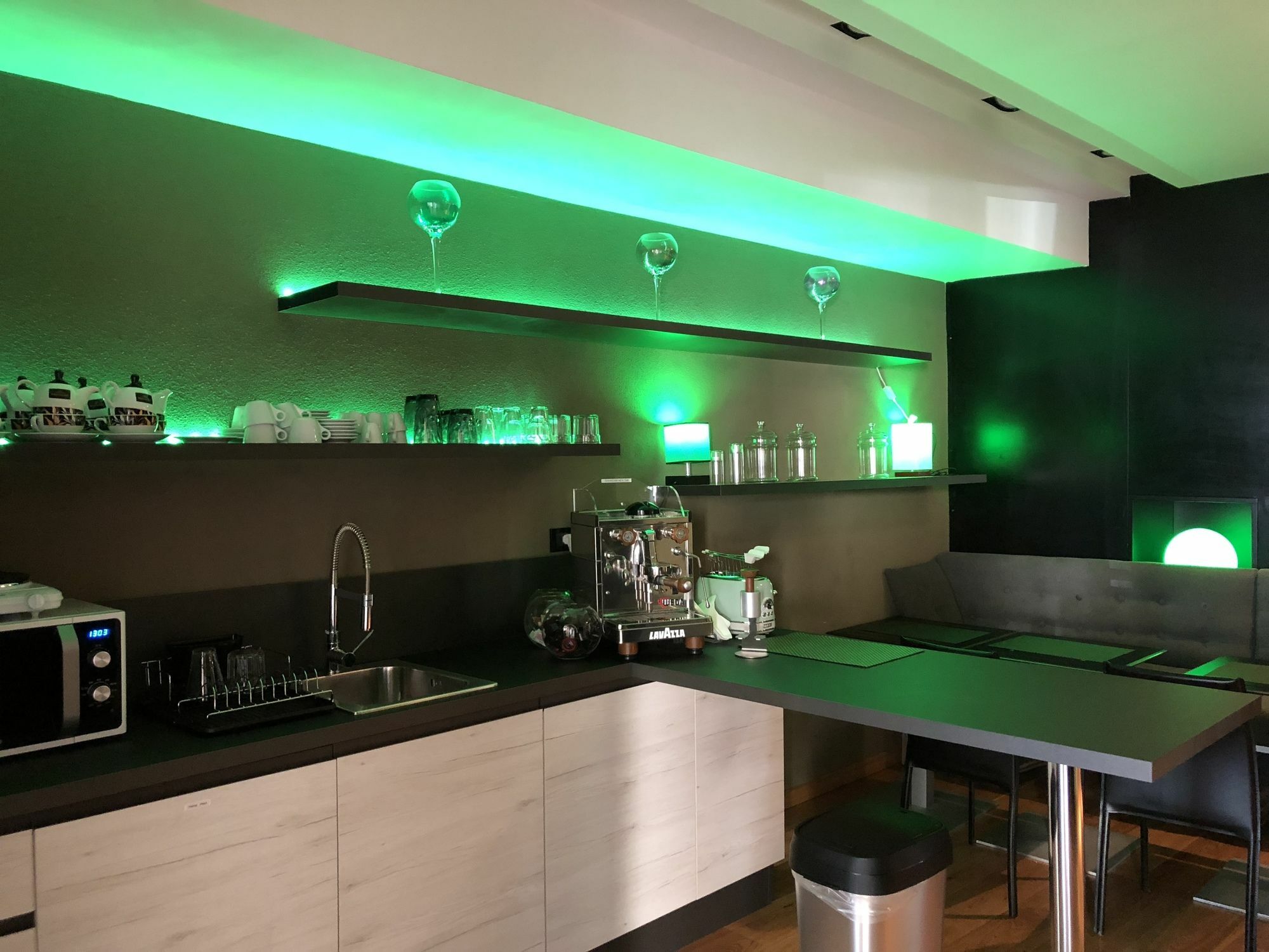 Martini Rooms Castello Каляри Екстериор снимка